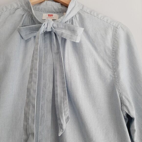 LEVI'S 100% Cotton Bow Neck Tie Button Down Top Pinstripe Sz M - Picture 16 of 16